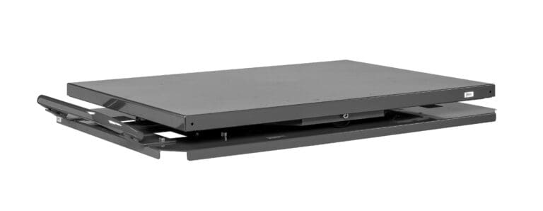 Musta laatikko, Pyörivä levy mallille KM222-ERGO, valkoisella taustalla.