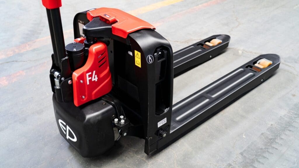 akkuk-ytt-inen-haarukkavaunu-ep-f4-1500kg-thtt