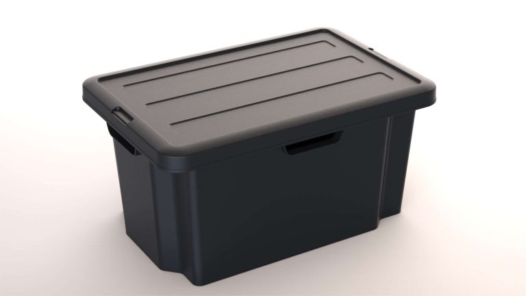 Svart lock till plastback 600 × 400 mm monterat på förvaringslåda