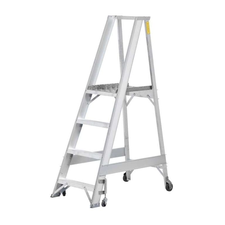 Plattformsstege PTH 3 steg med räcke och fjäderbelastade hjul i smal lagergång